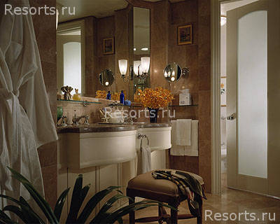 Four Seasons Hotel Singapore 6